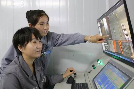 3118云顶集团矿冶智能行车项目试用效果良好（高玲 摄）